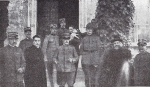 Col Generale Cadorna e con gli Ufficiali del Comando Supremo
