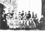 P. Semeria, ad Amatrice, con il primo gruppo di orfani, affidato alle Apostole del Sacro Cuore.