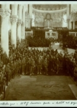Aquileia, 31 ottobre 1915. U.P.G. Semeria parla ai soldati dal pergamo della Basilica.
